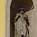 Barokk templom félkörös fülkében Szent Vendel a Jó Pásztor szobr