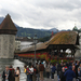 Svájc , Luzern a gyönyörű fa-híd
