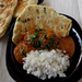 Indiai currys csirke naan kenyérrel és rizzsel