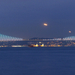 Fényjáték a Boszporusz-hídon