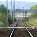A megállóhely közelében keresztezi a vasútvonalat a Sopronkeresz